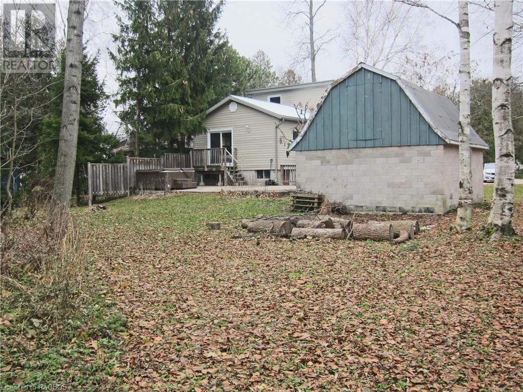 21 CEDAR BUSH DRIVE